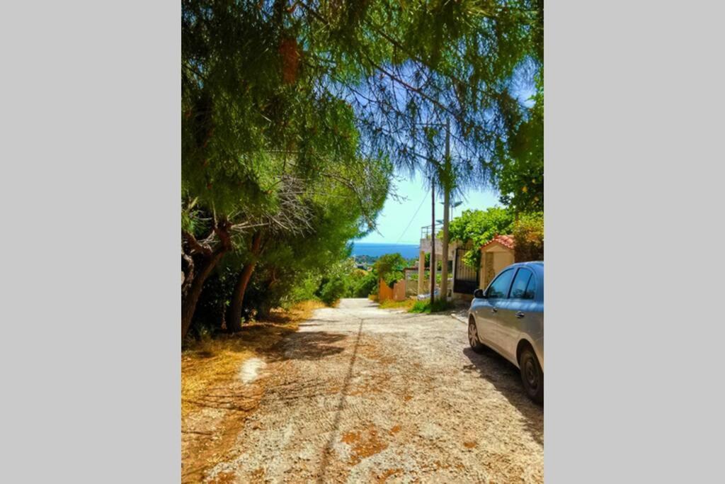 Cosy Guest House With Private Yard Saronida Екстериор снимка